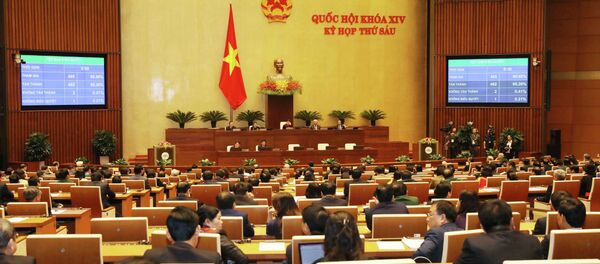 Quốc hội biểu quyết thông qua Nghị quyết Kỳ họp thứ 6, Quốc hội khóa XIV với tỷ lệ tán thành 95,26%. - Sputnik Việt Nam