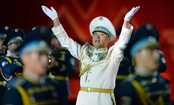 Dàn nhạc Tổng thống Kazakhstan tại lễ khai mạc Festival Quân nhạc Quốc tế Tháp Spasskaya Dàn nhạc Tổng thống Kazakhstan tại lễ khai mạc Festival Quân nhạc Quốc tế Tháp Spasskaya - Sputnik Việt Nam