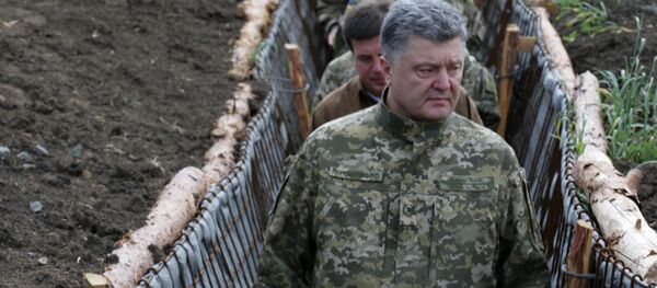 Tổng thống Ukraine Poroshenko tại tỉnh Donetsk - Sputnik Việt Nam