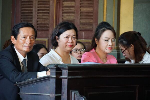 Bà Chu Thị Bình đòi Eximbank tất toán 245 tỷ đồng. - Sputnik Việt Nam