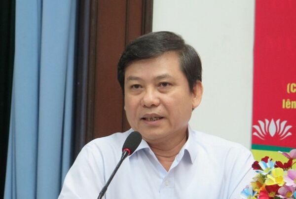 Viện trưởng Viện KSND tối cao Lê Minh Trí tại buổi tiếp xúc cử tri Q.5 (TP.HCM) sáng 26.11 Viện trưởng Viện KSND tối cao Lê Minh Trí tại buổi tiếp xúc cử tri Q.5 (TP.HCM) sáng 26.11 - Sputnik Việt Nam