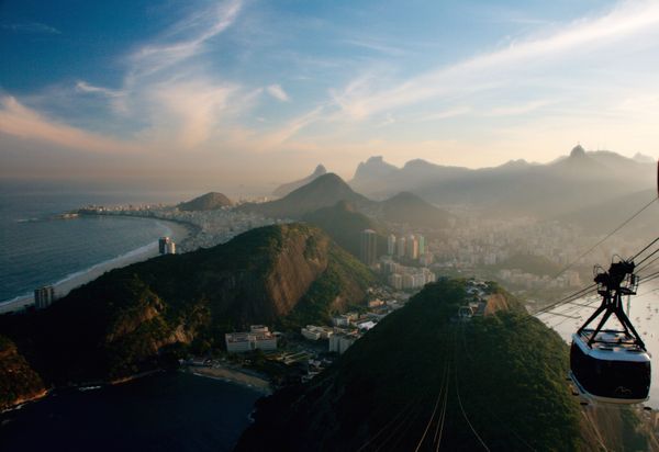 Cáp treo qua Rio de Janeiro ở Brasil Cáp treo qua Rio de Janeiro ở Brasil - Sputnik Việt Nam