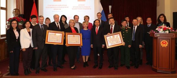 Lễ trao tặng Huân chương Hữu nghị cho ba trường đại học Nga - Sputnik Việt Nam