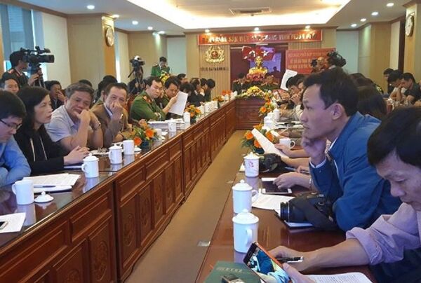 Họp bàn về tín dụng đen  - Sputnik Việt Nam