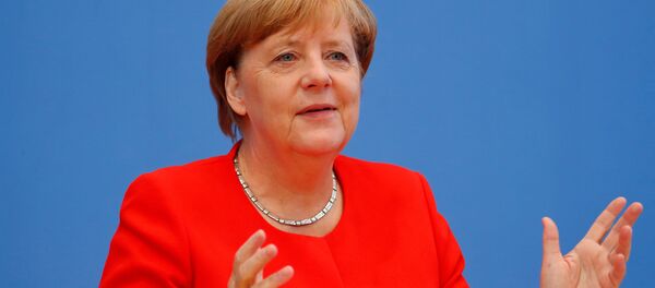 Канцлер Германии Ангела Меркель на пресс-конференции в Берлине, Германия - Sputnik Việt Nam