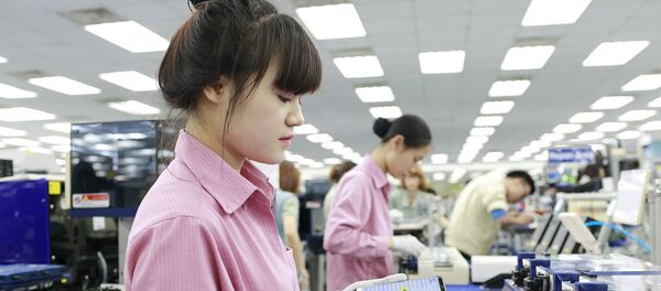 Bên trong nhà máy Samsung tại Việt Nam Bên trong nhà máy Samsung tại Việt Nam - Sputnik Việt Nam