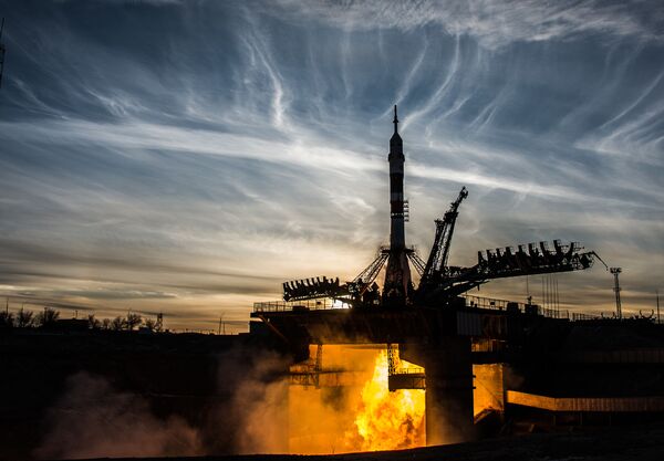 Phóng tàu Soyuz-FG chở tàu vũ trụ có người lái Soyuz MS-11 từ sân bay vũ trụ Baikonur - Sputnik Việt Nam