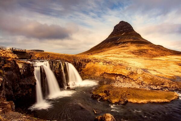 Quang cảnh núi Kirkjufell ở Iceland - Sputnik Việt Nam