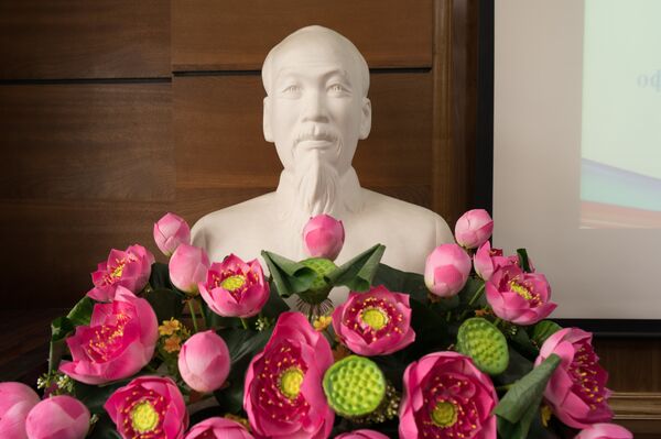 Khai trương Văn phòng đại diện của Trường Đại học Tổng hợp Liên bang Viễn Đông Khai trương Văn phòng đại diện của Trường Đại học Tổng hợp Liên bang Viễn Đông - Sputnik Việt Nam