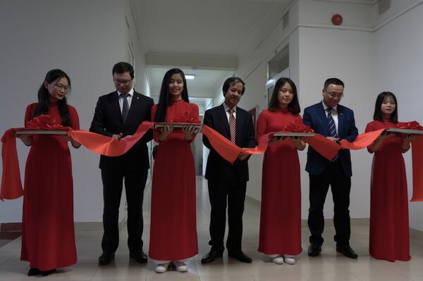 Khai trương Văn phòng đại diện của Trường Đại học Tổng hợp Liên bang Viễn Đông Khai trương Văn phòng đại diện của Trường Đại học Tổng hợp Liên bang Viễn Đông - Sputnik Việt Nam