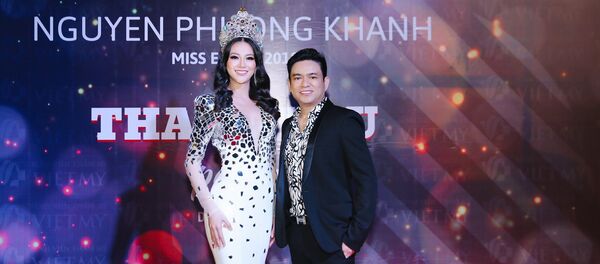 Bác sĩ Chiêm Quốc Thái - người có mặt trong đêm chung kết Hoa hậu Trái đất 2018 cùng Phương Khánh - Sputnik Việt Nam