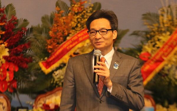 Tôi cũng từng phải đi rửa bát lúc đi học - Phó Thủ tướng chia sẻ chân thành với sinh viên. Tôi cũng từng phải đi rửa bát lúc đi học - Phó Thủ tướng chia sẻ chân thành với sinh viên. - Sputnik Việt Nam