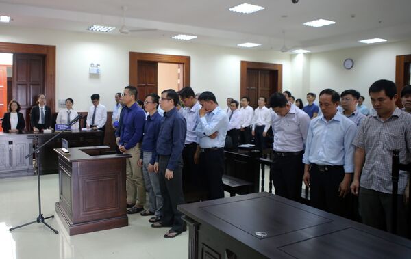 Các bị cáo tại phiên tòa ngày 12/12/2018  - Sputnik Việt Nam