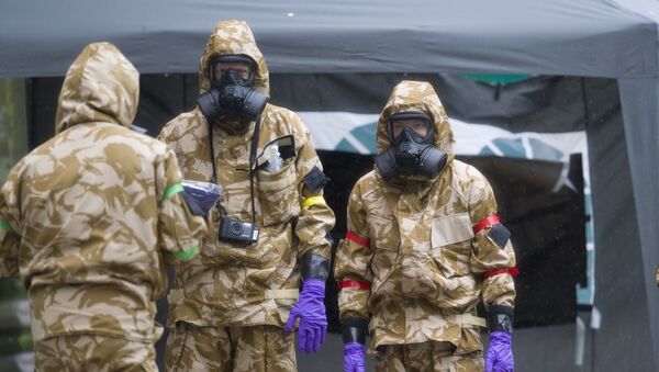 Tẩy rửa hóa học ở Salisbury sau vụ gia đình Skripal bị ngộ độc  - Sputnik Việt Nam