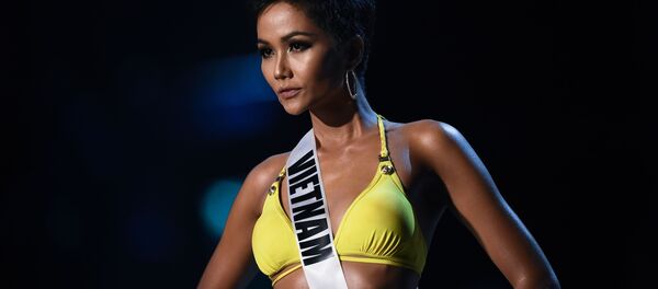 Hoa hậu Việt Nam H'Hen Nie dự thi Hoa hậu Hoàn vũ tại Bangkok - Sputnik Việt Nam