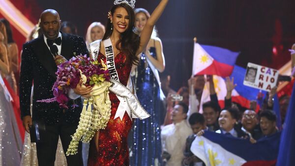 Người chiến thắng trong cuộc thi Hoa hậu Hoàn vũ 2018 Catriona Gray - Sputnik Việt Nam