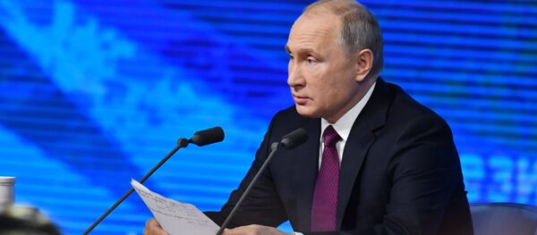 Cuộc họp báo lớn của Tổng thống Nga Vladimir Putin năm 2018 Cuộc họp báo lớn của Tổng thống Nga Vladimir Putin năm 2018 - Sputnik Việt Nam