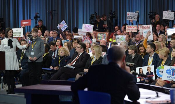 Cuộc họp báo lớn của Tổng thống Nga Vladimir Putin năm 2018 Cuộc họp báo lớn của Tổng thống Nga Vladimir Putin năm 2018 - Sputnik Việt Nam