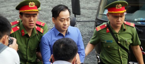 Vũ “nhôm” Phan Văn Anh Vũ Vũ “nhôm” Phan Văn Anh Vũ - Sputnik Việt Nam