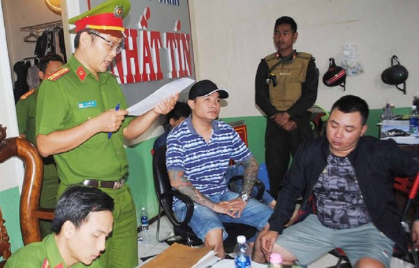 Nhóm người hoạt động cho vay nặng lãi tại Gia Lai vừa bị bắt - Sputnik Việt Nam