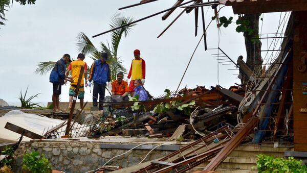 Sóng thần tấn công Indonesia - Sputnik Việt Nam