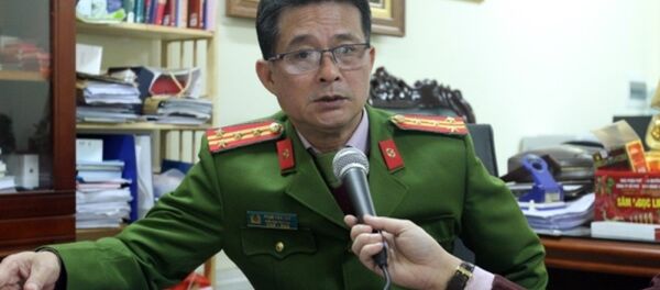 Đại tá Phạm Văn Tám cho rằng: Để giải quyết triệt để tình trạng này còn nhiều khó khăn, do trong quy định của Bộ Luật Hình sự đây là tội phạm ít nghiêm trọng, hình phạt cao nhất chỉ có 3 năm tù. - Sputnik Việt Nam