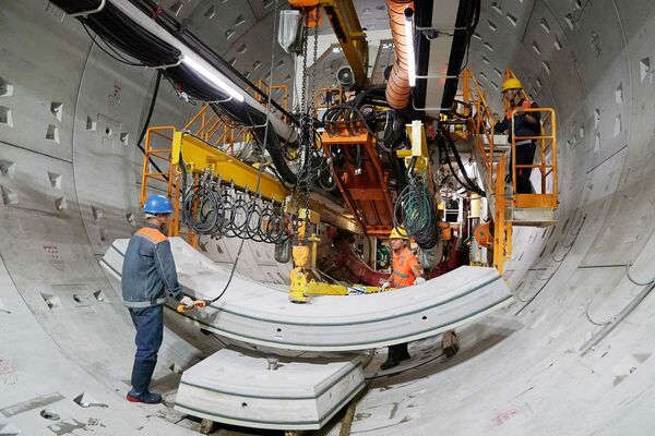 'Độn thổ' xuống đường hầm Metro đầu tiên do 'siêu robot' đào ngay trung tâm TP.HCM 'Độn thổ' xuống đường hầm Metro đầu tiên do 'siêu robot' đào ngay trung tâm TP.HCM - Sputnik Việt Nam