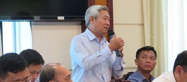 Ông Hoàng Như Cương báo cáo về dự án metro số 1 tại Đoàn ĐBQH TP.HCM vào ngày 17.10 vừa qua Ông Hoàng Như Cương báo cáo về dự án metro số 1 tại Đoàn ĐBQH TP.HCM vào ngày 17.10 vừa qua - Sputnik Việt Nam