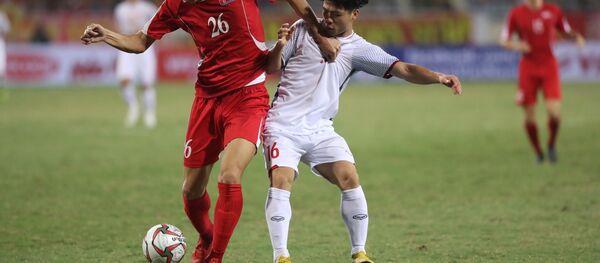 Tối 25/12/2018, trên sân vận động Mỹ Đình (Hà Nội), đội tuyển bóng đá Việt Nam gặp đội tuyển Triều Tiên trong trận đấu giao hữu nhằm chuẩn bị cho Asian Cup 2019; HLV Park Hang-seo đã thử nghiệm đội hình mới với nhiều thay đổi về nhân sự. - Sputnik Việt Nam