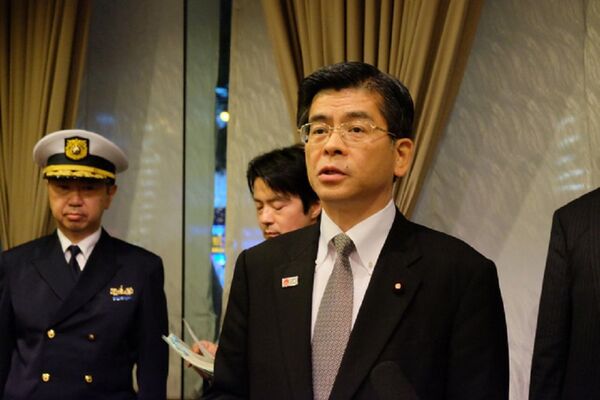 Bộ trưởng Keiichi Ishii tại buổi trao đổi với báo chí ở Hà Nội ngày 25-12  - Sputnik Việt Nam