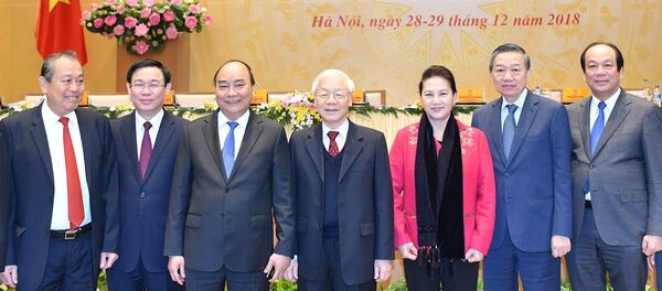 Tổng Bí thư, Chủ tịch nước Nguyễn Phú Trọng, Thủ tướng Nguyễn Xuân Phúc, Chủ tịch Quốc hội Nguyễn Thị Kim Ngân, Bộ trưởng Tô Lâm và nhiều lãnh đạo khác Tổng Bí thư, Chủ tịch nước Nguyễn Phú Trọng, Thủ tướng Nguyễn Xuân Phúc, Chủ tịch Quốc hội Nguyễn Thị Kim Ngân, Bộ trưởng Tô Lâm và nhiều lãnh đạo khác - Sputnik Việt Nam