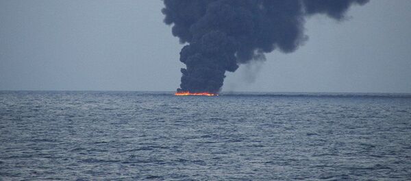 Пожар на иранском нефтяном танкере SANCHI Пожар на иранском нефтяном танкере SANCHI - Sputnik Việt Nam