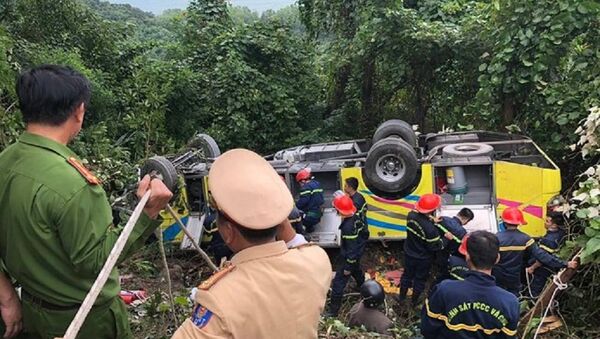 Sinh viên thoát chết kể lại phút kinh hoàng trên đèo Hải Vân - Sputnik Việt Nam