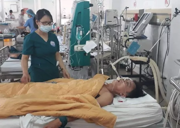 Bệnh nhân Nhật bị ngộ độc rượu và được bác sĩ điều trị bằng cách truyền 15 lon bia Bệnh nhân Nhật bị ngộ độc rượu và được bác sĩ điều trị bằng cách truyền 15 lon bia - Sputnik Việt Nam