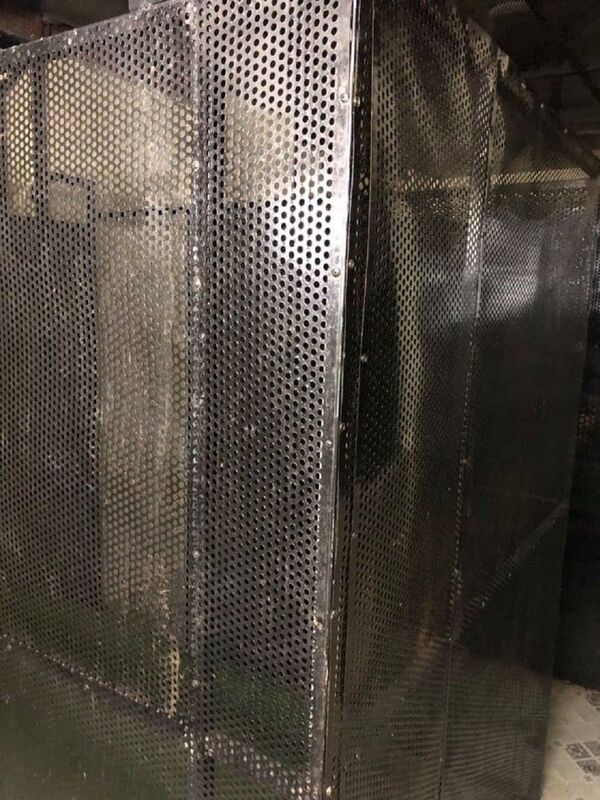 Những chiếc lồng sắt và dây xích được trang bị tạo cảm giác mạnh cho các cặp quan hệ đồng tính - Sputnik Việt Nam