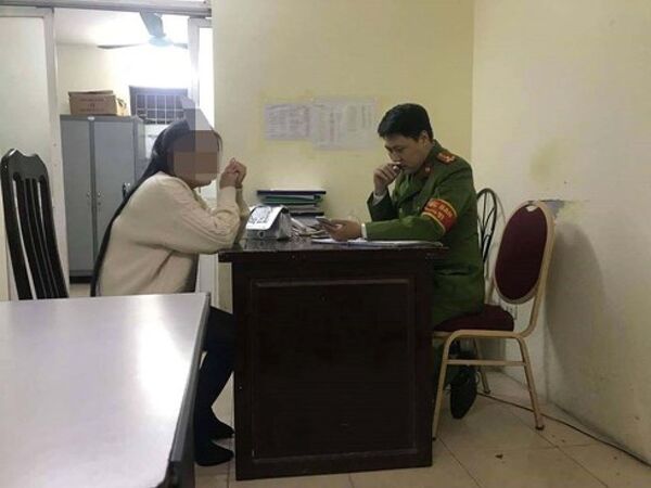 Chị V. đến cơ quan công an trình báo. - Sputnik Việt Nam