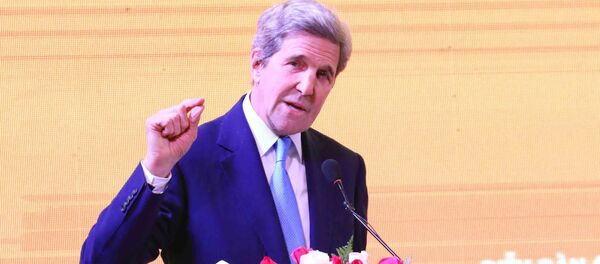 Cựu Ngoại trưởng Hoa Kỳ John Kerry, Chủ tịch danh dự Quỹ Hòa bình Quốc tế Carnegie phát biểu tại hội thảo. Cựu Ngoại trưởng Hoa Kỳ John Kerry, Chủ tịch danh dự Quỹ Hòa bình Quốc tế Carnegie phát biểu tại hội thảo. - Sputnik Việt Nam