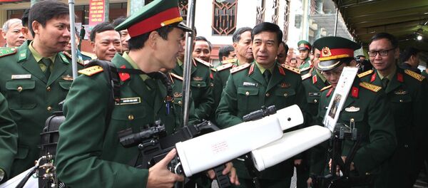 Súng bắn máy bay không người lái (UAV) do Việt Nam chế tạo Súng bắn máy bay không người lái (UAV) do Việt Nam chế tạo - Sputnik Việt Nam