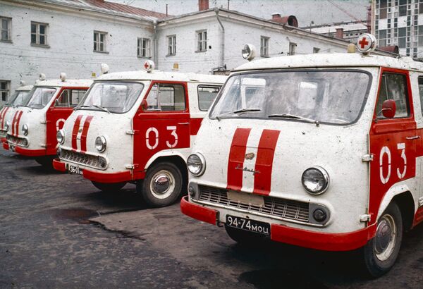 Chiếc minivan đầu tiên của Liên Xô RAF-977 Latvia được nhà thiết kế Svetlana Mirzoyan phát mình năm 1959 Chiếc minivan đầu tiên của Liên Xô RAF-977 Latvia được nhà thiết kế Svetlana Mirzoyan phát mình năm 1959 - Sputnik Việt Nam