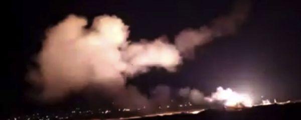 Các hệ thống phòng không Syria phản công tên lửa của Israel - Sputnik Việt Nam