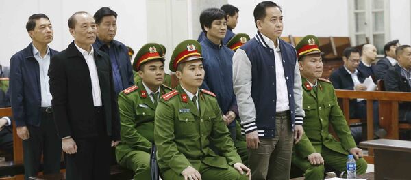 Các bị cáo tại phiên tòa xét xử sơ thẩm. Các bị cáo tại phiên tòa xét xử sơ thẩm. - Sputnik Việt Nam