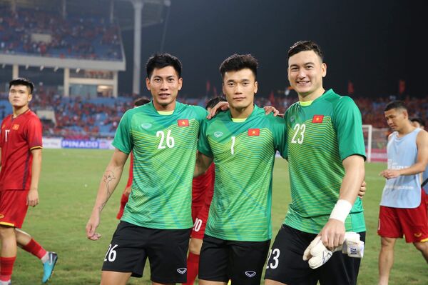 Tiến Dũng, Văn Lâm ở đâu trong cuộc chiến thủ môn Việt Nam? - Sputnik Việt Nam