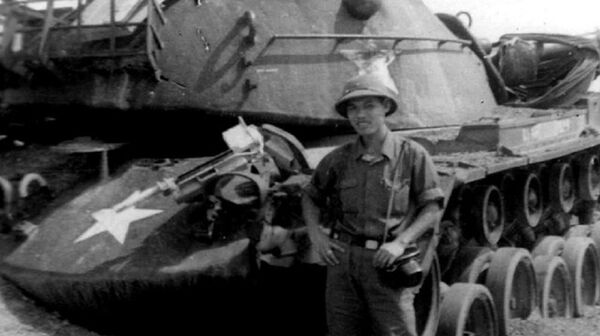 Xác chiếc xe tăng M48 của VNCH bị bắn cháy khi chúng nống ra hòng lấn chiếm vùng giải phóng của ta ở Cửa Việt – Quảng Trị năm 1973. Xác chiếc xe tăng M48 của VNCH bị bắn cháy khi chúng nống ra hòng lấn chiếm vùng giải phóng của ta ở Cửa Việt – Quảng Trị năm 1973. - Sputnik Việt Nam