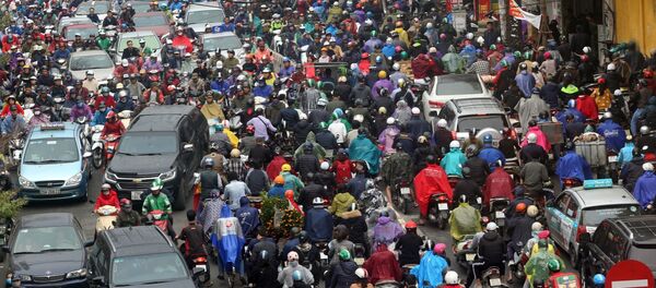 Những ngày cận Tết các tuyến phố thường xuyên xảy ra ùn tắc giao thông. Những ngày cận Tết các tuyến phố thường xuyên xảy ra ùn tắc giao thông. - Sputnik Việt Nam