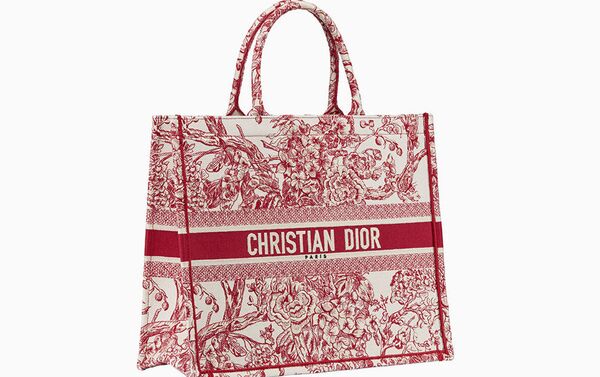 Túi từ bộ sưu tập của Christian Dior dành cho năm mới theo lịch phương Đông - Sputnik Việt Nam