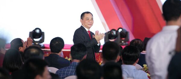 Ông Phạm Nhật Vượng đã chính thức ghi tên VinFast vào bản đồ ngành công nghiệp ô tô toàn cầu - Sputnik Việt Nam