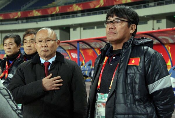 Ông Dương Vũ Lâm, HLV Park, trợ lý Lee - Sputnik Việt Nam