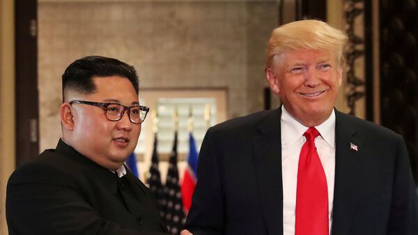 Kim Jong-un và Donald Trump - Sputnik Việt Nam