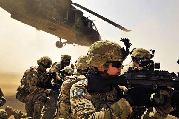 Bị nền dân chủ giết chết. Cách thức Hoa Kỳ xử sự với dân thường trong cuộc xâm lăng Bị nền dân chủ giết chết. Cách thức Hoa Kỳ xử sự với dân thường trong cuộc xâm lăng - Sputnik Việt Nam