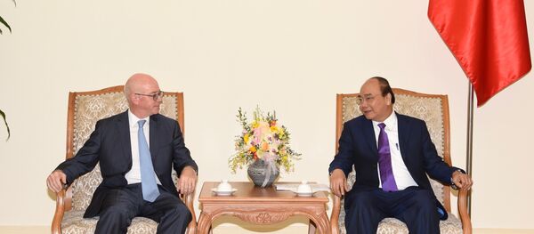 Thủ tướng tiếp Trưởng Đại diện thường trú của Văn phòng Quỹ Tiền tệ Quốc tế (IMF) tại Việt Nam. - Sputnik Việt Nam
